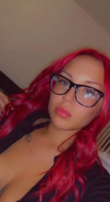 tia escort profile in Salford
